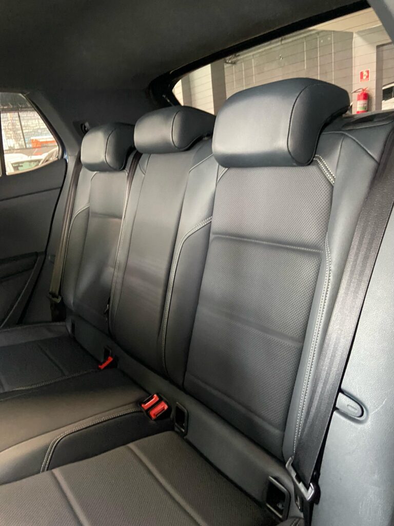 imgi_22_40994760-8f9d-9f63-8763-3a1898a871e0